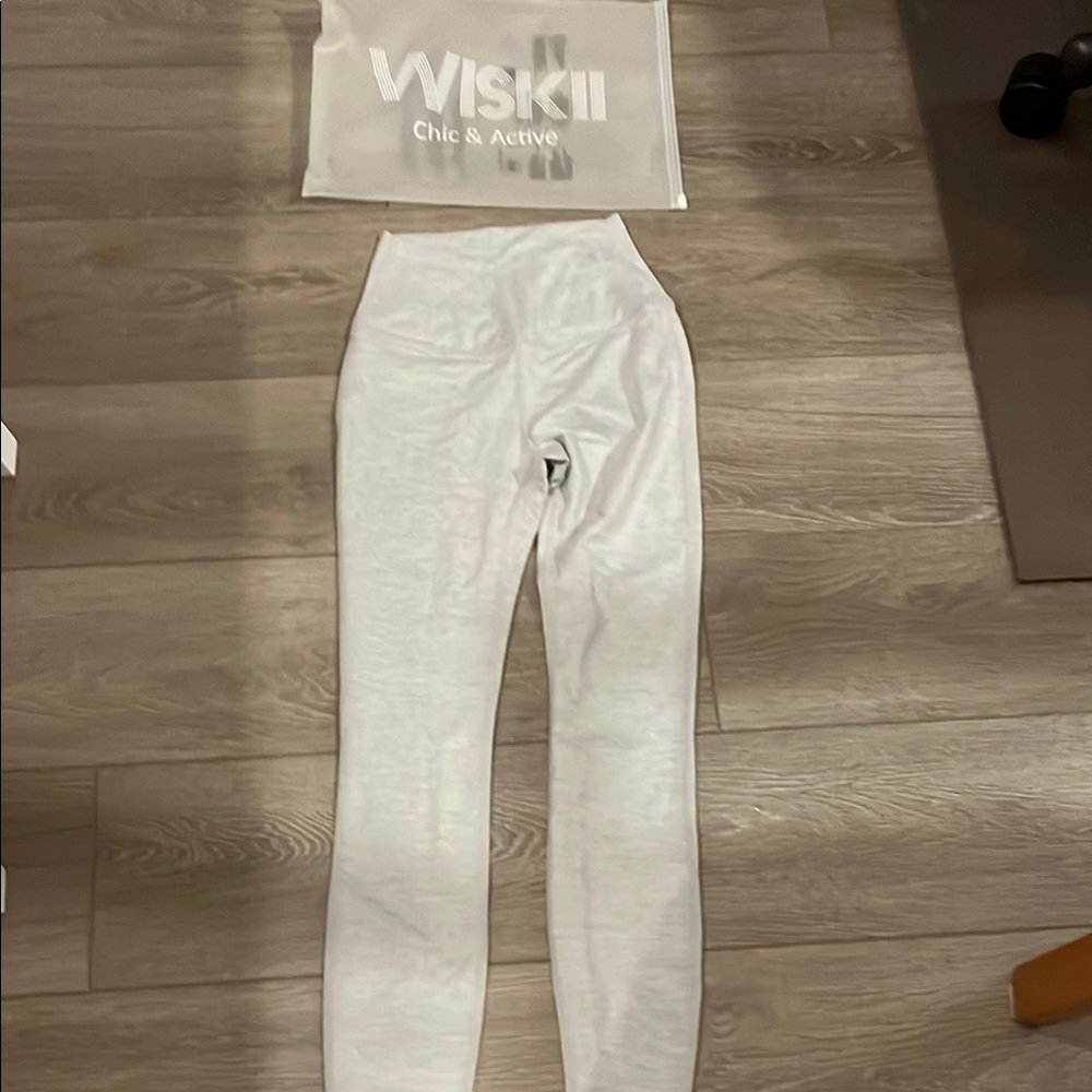 WISKII Gray High-Waisted Leggings